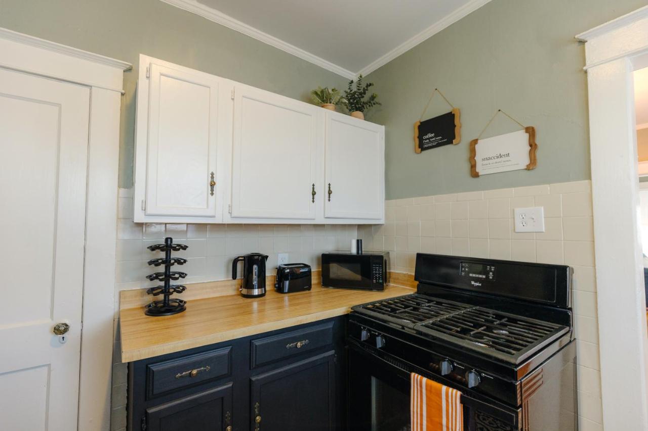 Historic Revival 2Br Midtown Memphis Free Parking Fast Wifi Free Parking Yes Pets Villa Exteriör bild