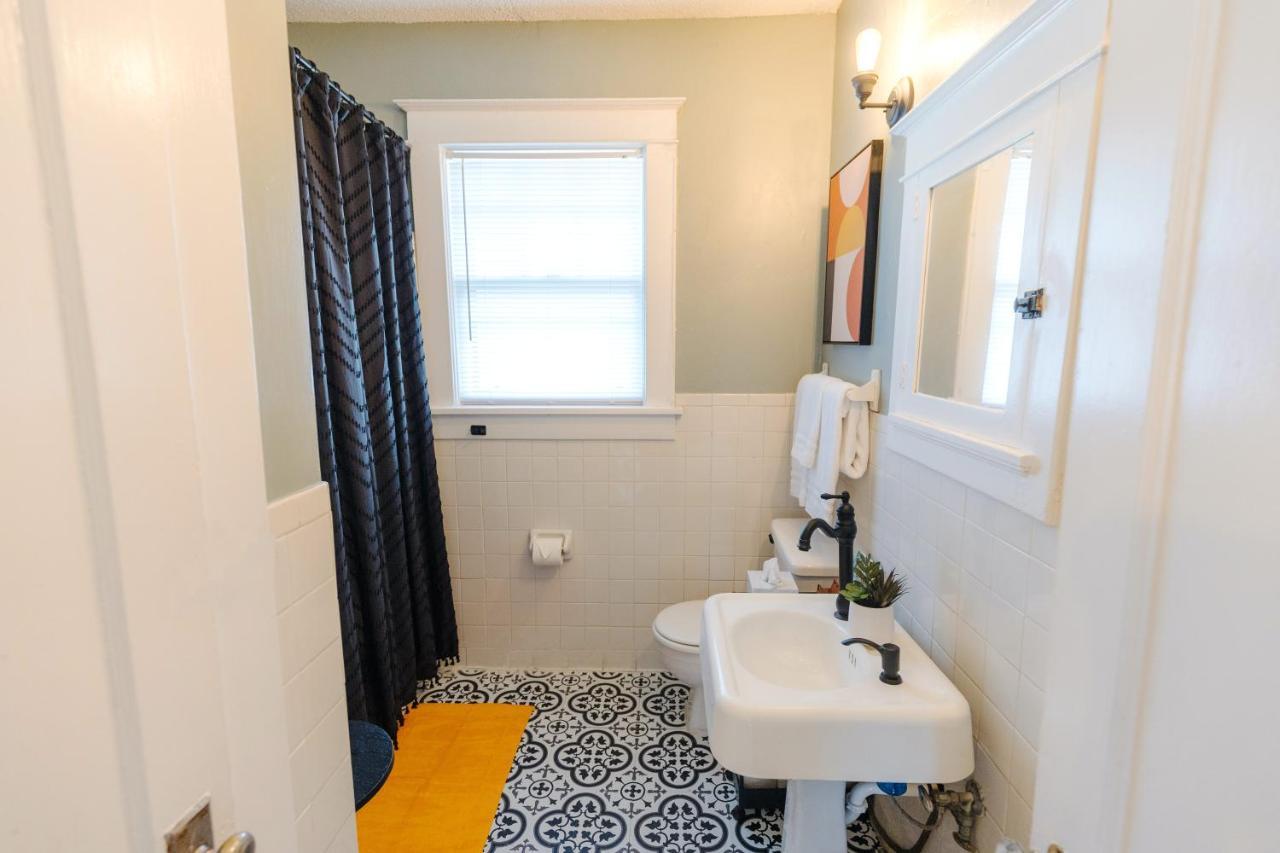 Historic Revival 2Br Midtown Memphis Free Parking Fast Wifi Free Parking Yes Pets Villa Exteriör bild